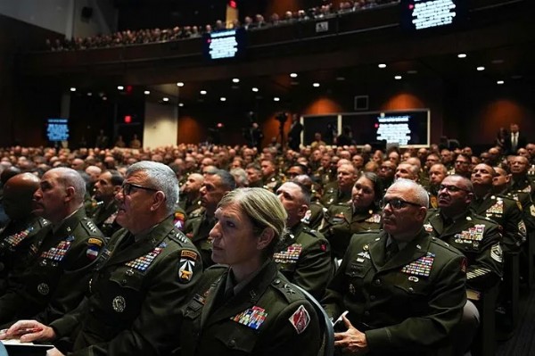 Trump'tan Savaş Çağrısı!